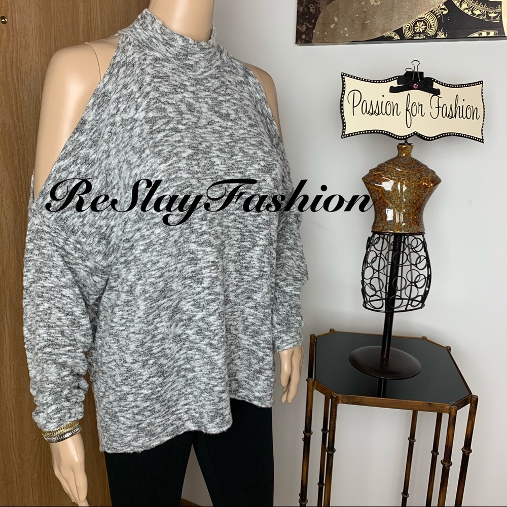 Hummingbird Grey Cold Shoulder Women’s Top